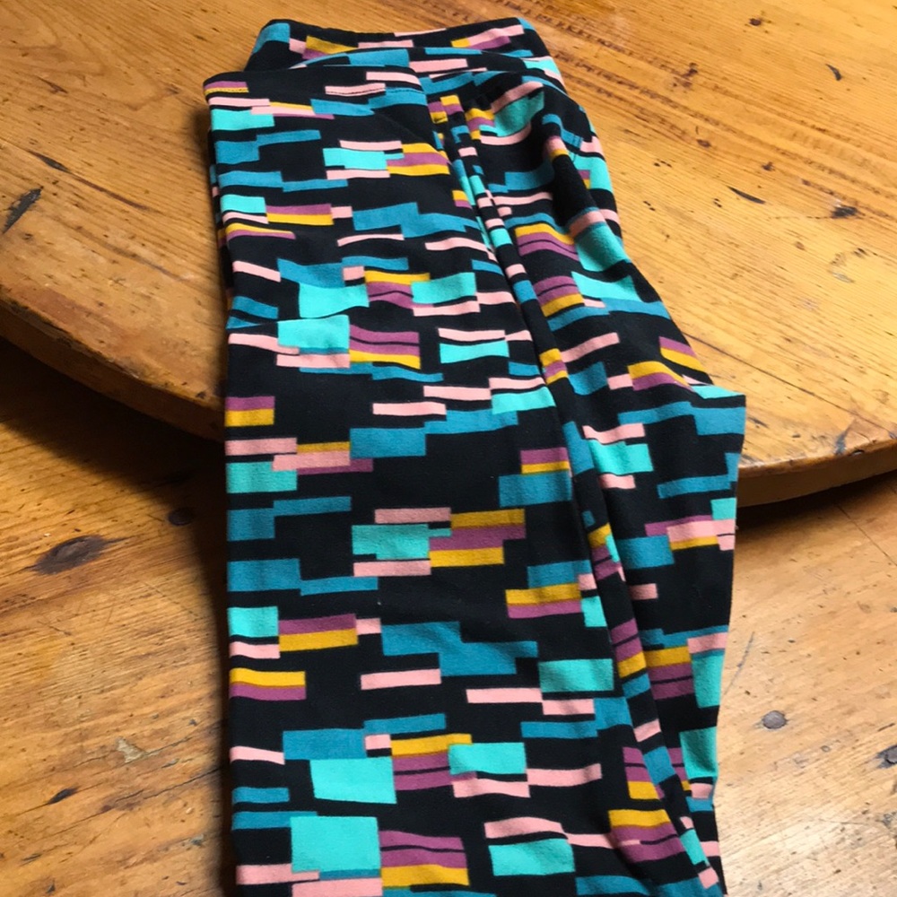 Multi colored LuLaRoe Leggings
