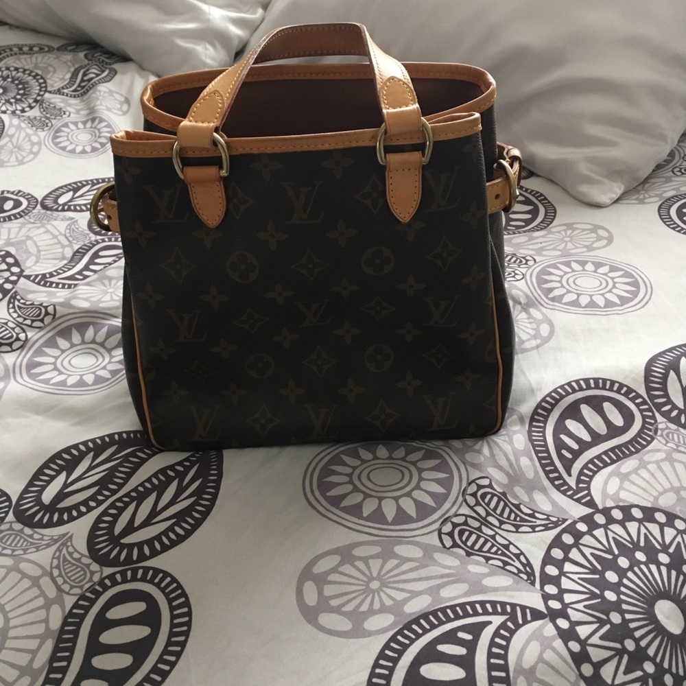 Authentic Louis Vuitton Vertical Batignolles