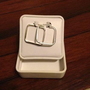 Sterling silver earrings. Made in Italy.