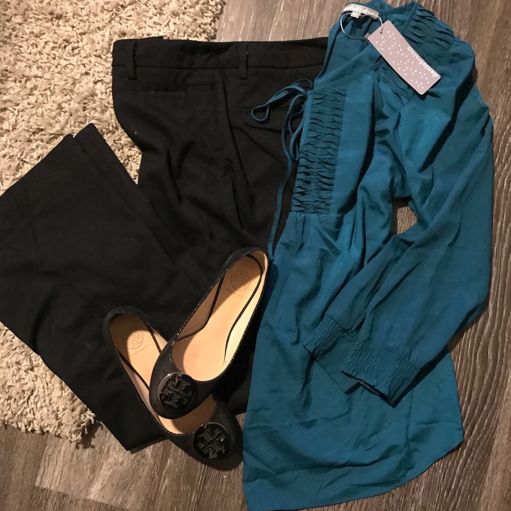 EUC GAP Modern Bootcut Dress Pants