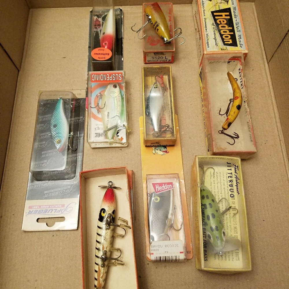 Vintage fishing lures lot of 9