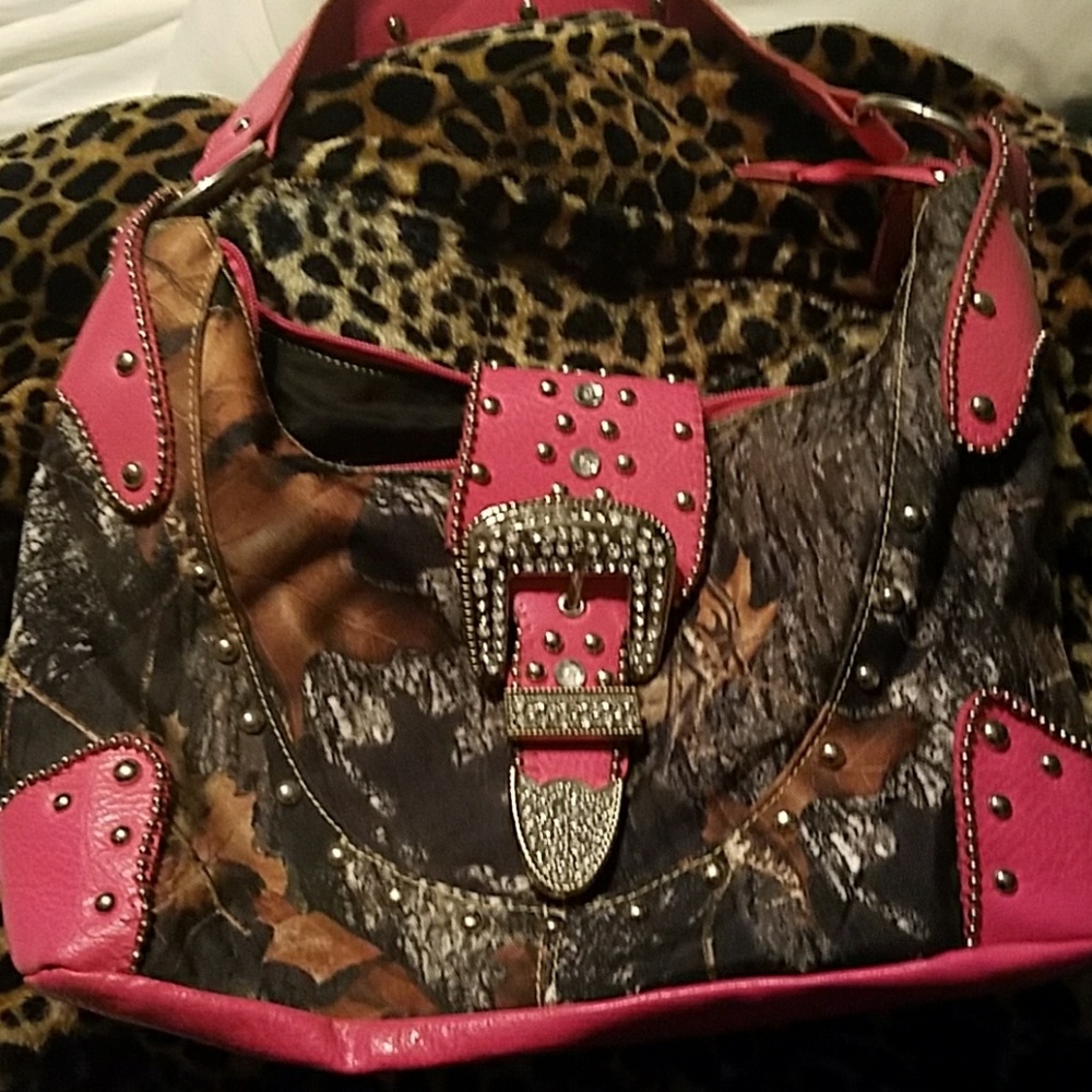 Mossy oak purse