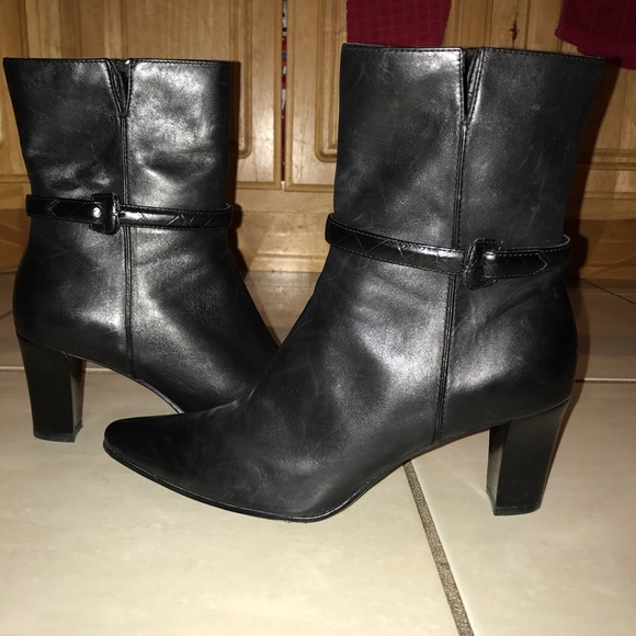 🔥 Price Drop Liz Claiborne Flex Leather Boot - Picture 1 of 6