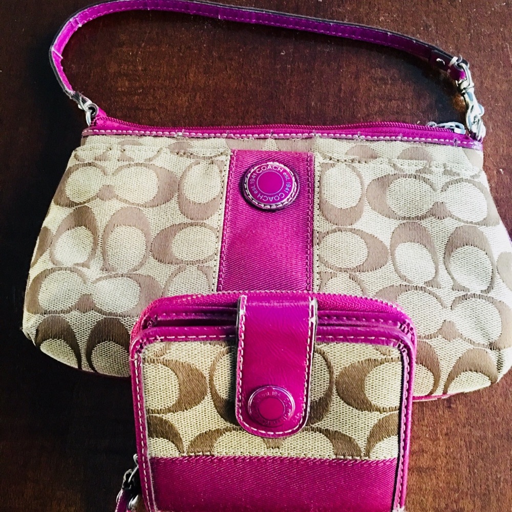 Authentic Coach MatchIng Pink Purse & Wallet