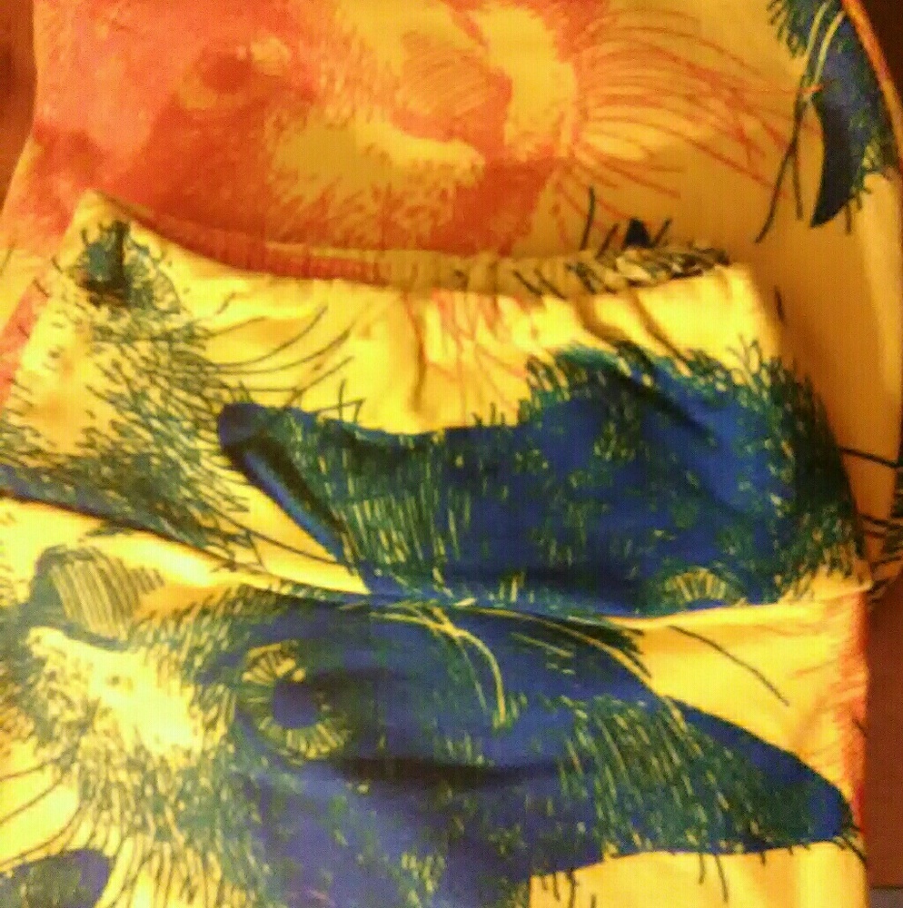 Lularoe TC vintage cat leggings