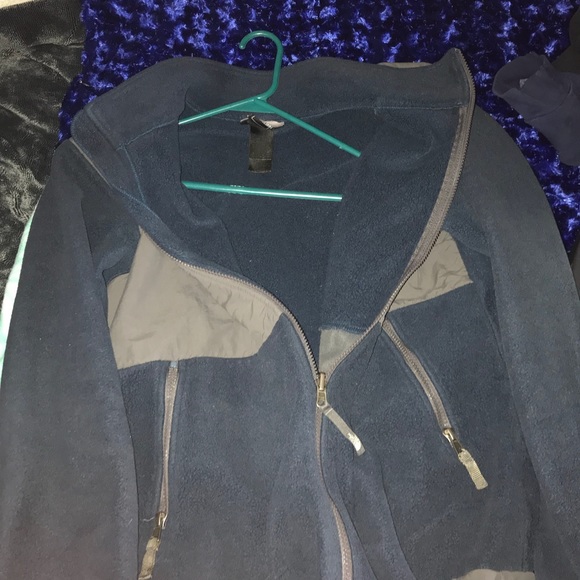 blue north face - Picture 3 of 5