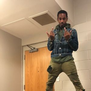 Meet your Posher, Rayshod