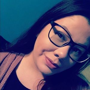 Meet your Posher, Alisa