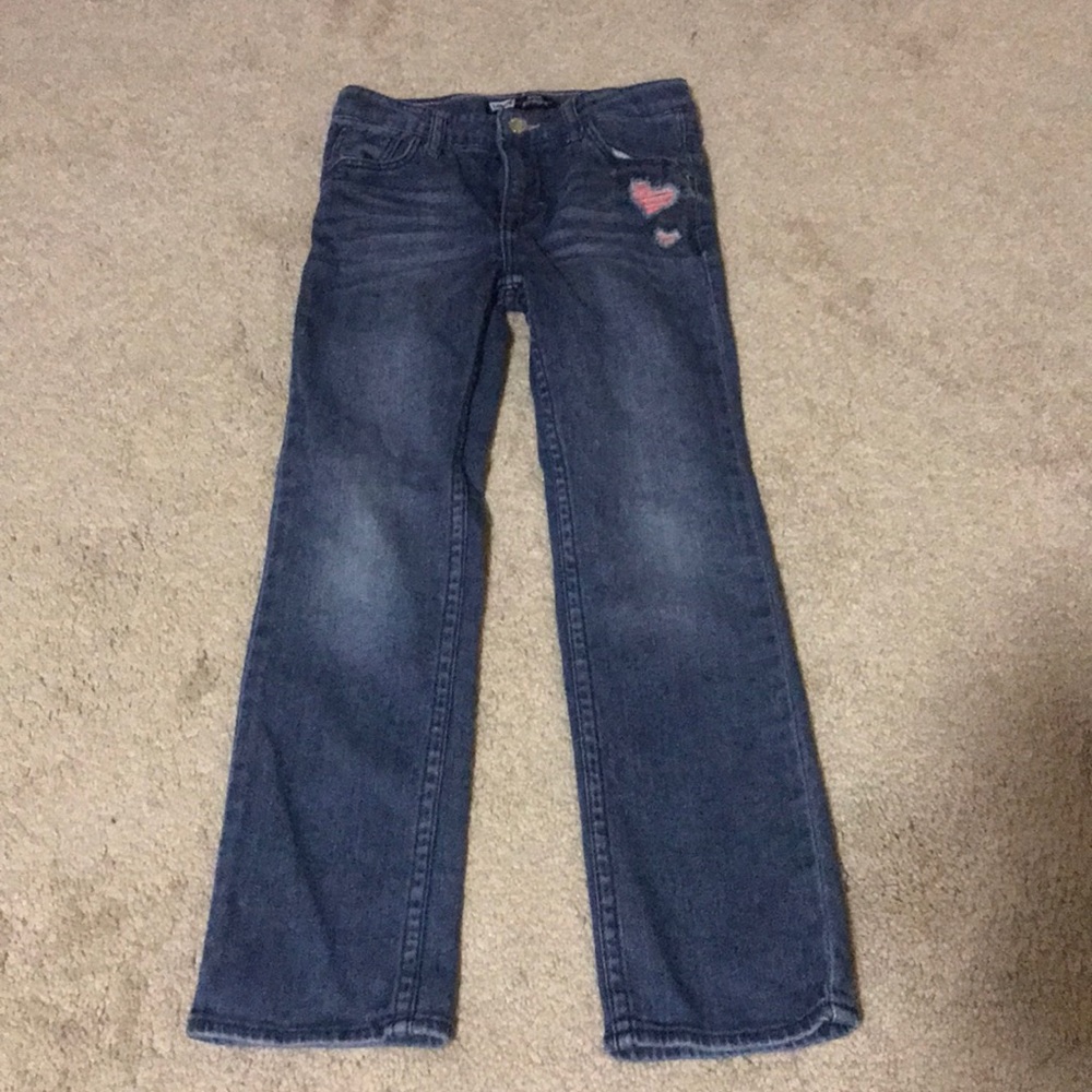 Girls Levi’s dark jeans with heart accent