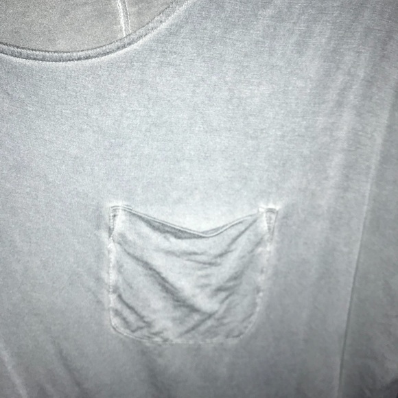 large  blue blouse - Picture 4 of 5