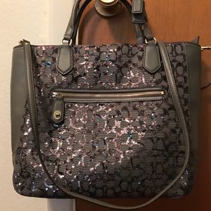 Gently Used signature Blaire handbag.