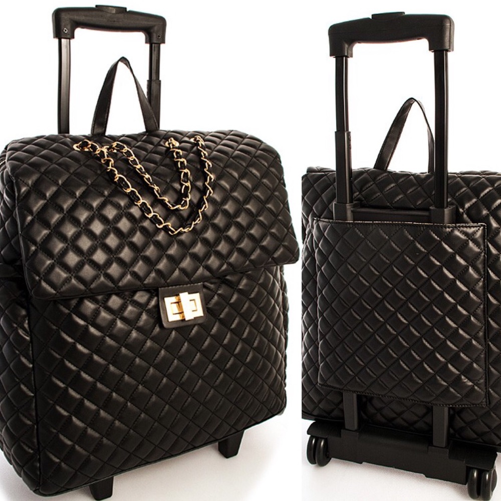 Jet Set - Quilted Roll Traveling Bag