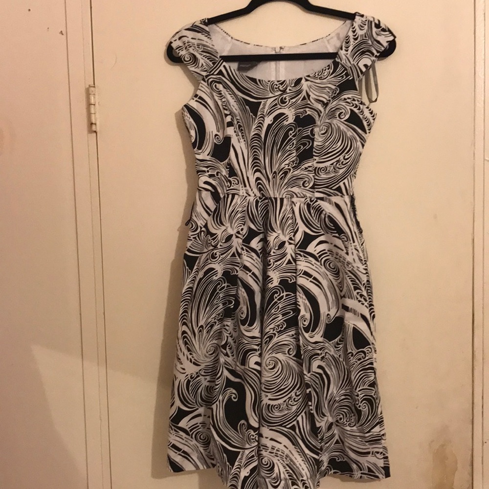 Black and white dress