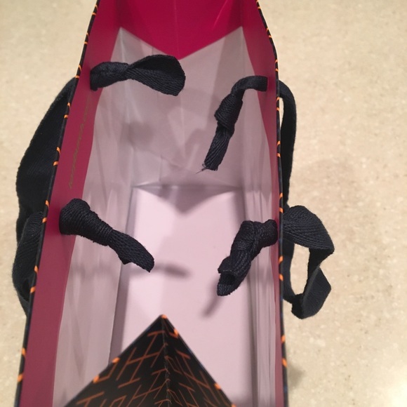 AUTHENTIC TORY BURCH SHOPPING BAG - Picture 3 of 3