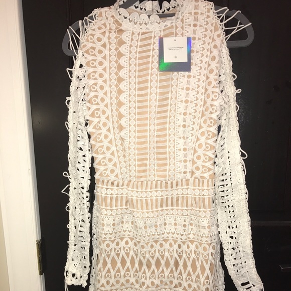 MISSGUIDED WHITE LACE DRESS - Picture 2 of 5
