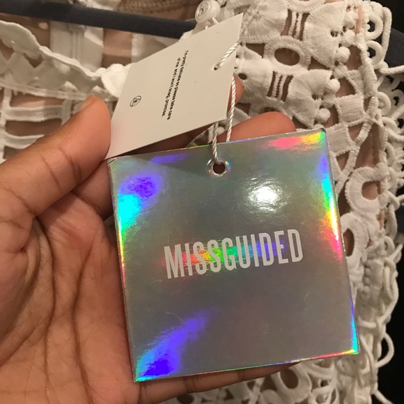 MISSGUIDED WHITE LACE DRESS - Picture 5 of 5