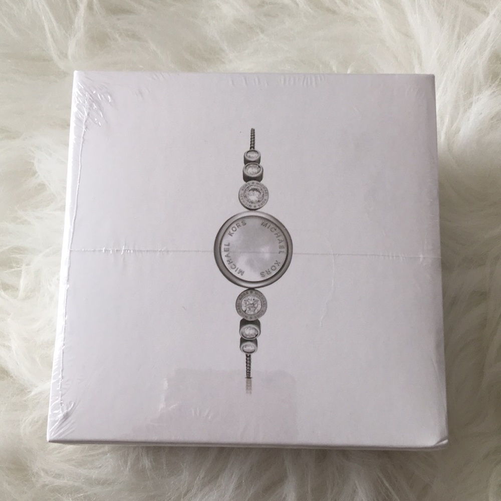 MICHAEL KORS SILVER VARICK Access Activity Tracker
