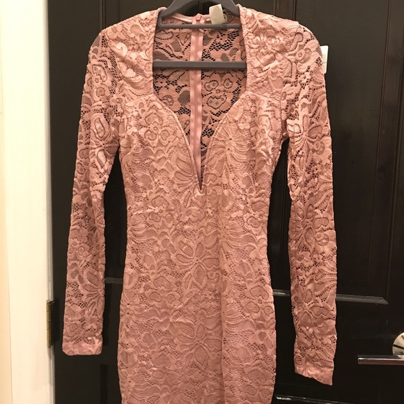 PINK/ROSE FLORAL LACE DRESS - Picture 2 of 3