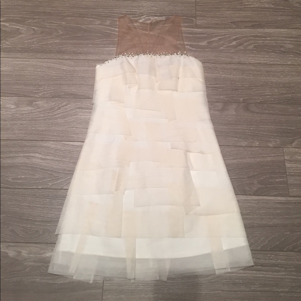 BCBG CREAM CREPE DRESS 0 WITH MAUVE MESH NECK