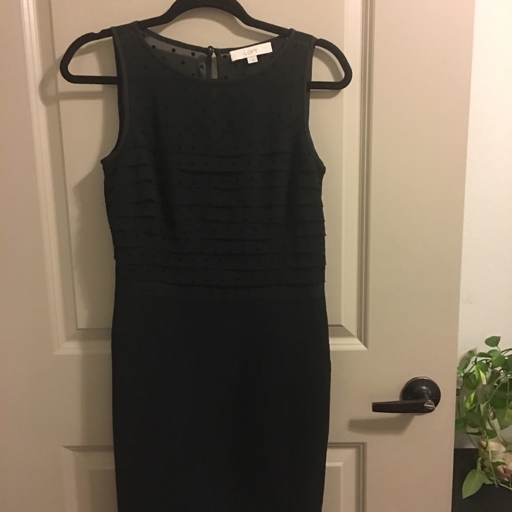 Loft black dress ( S)