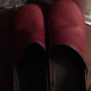 Red oiled dansko clogs