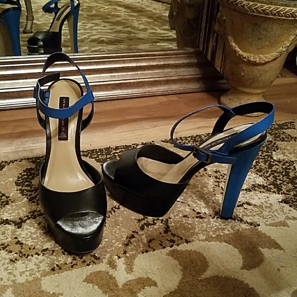 Leather Heel Sandals - Picture 1 of 2