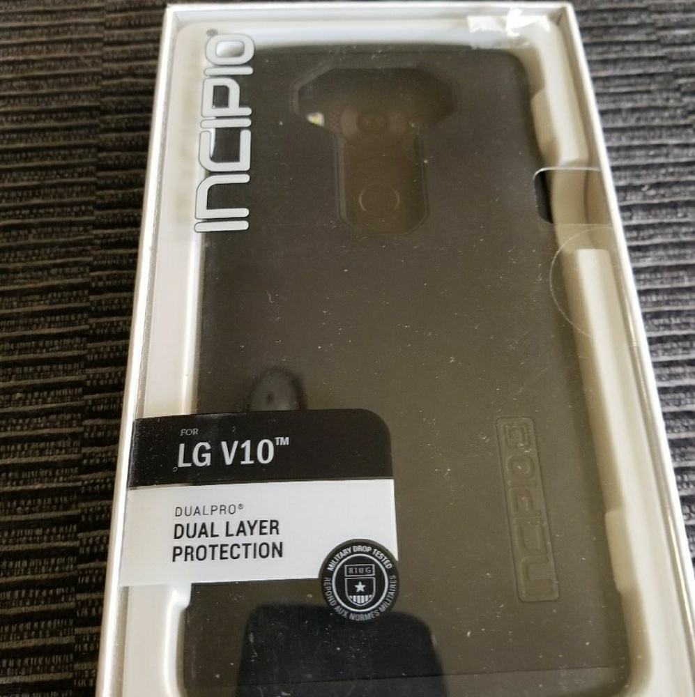 New Incipio brand LG V10 case and one red used