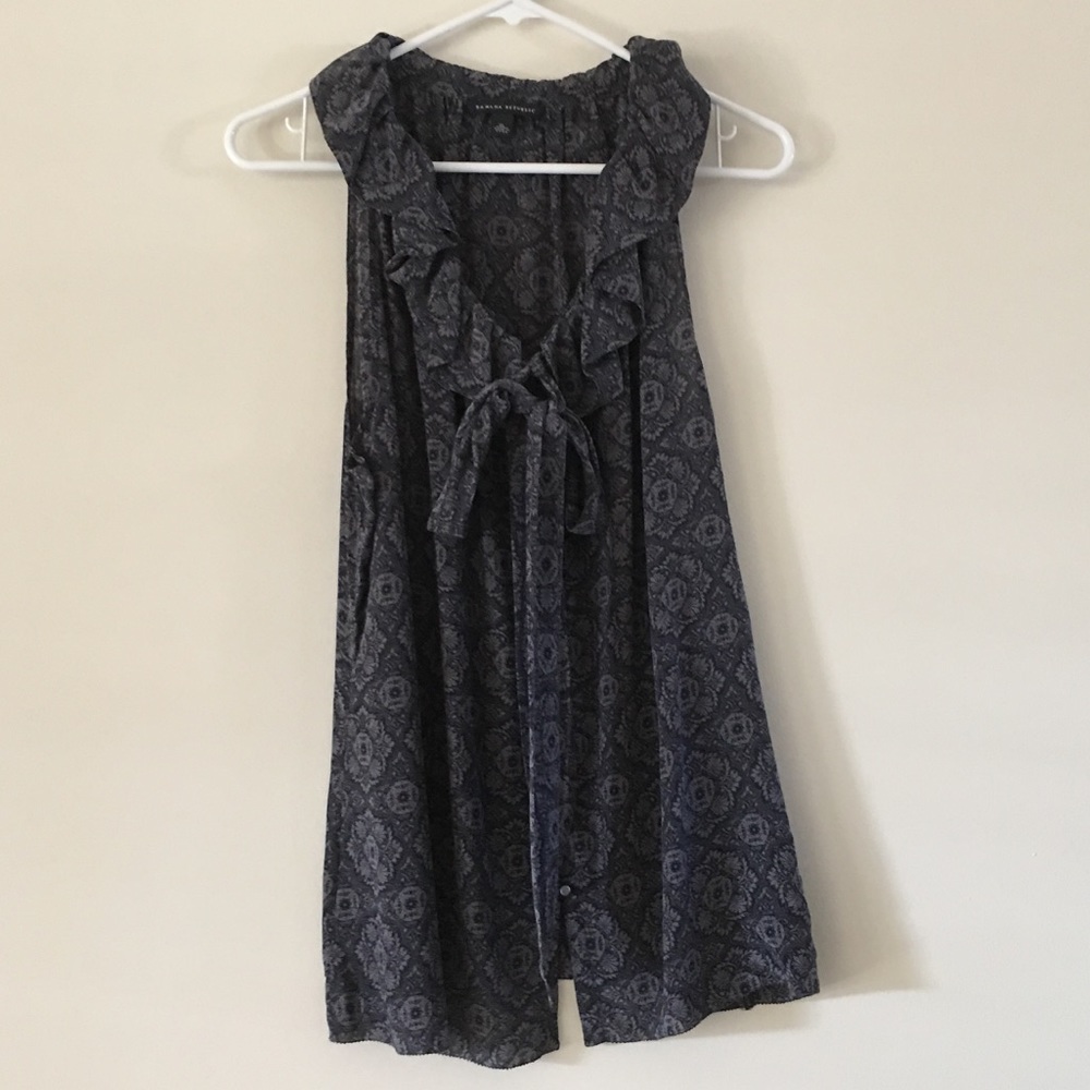 BR Silk Sleeveless Blouse