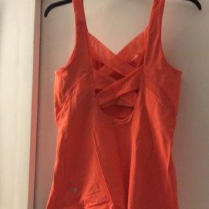 Lululemon tank with built in bra