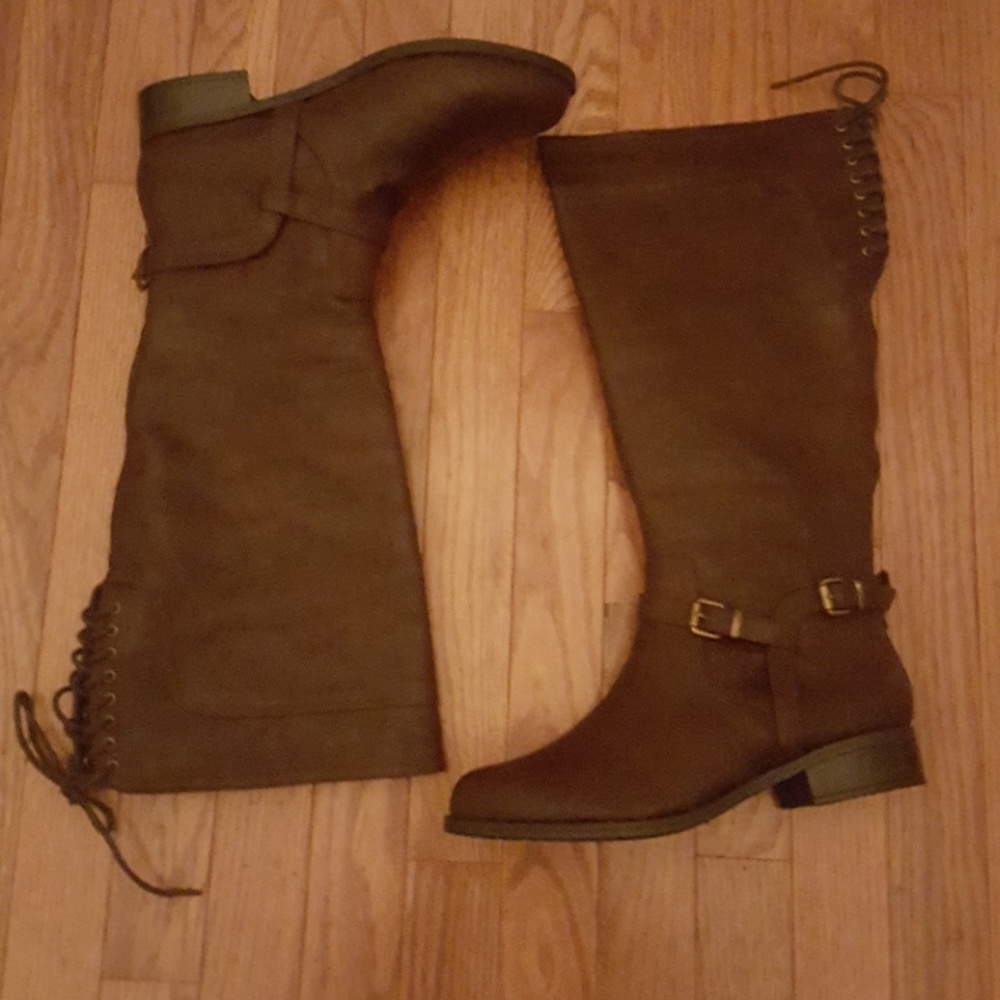 Brown boots