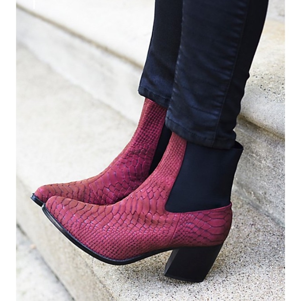 🔥🌟🔥Jeffrey Campbell & Free People boots🔥🌟🔥