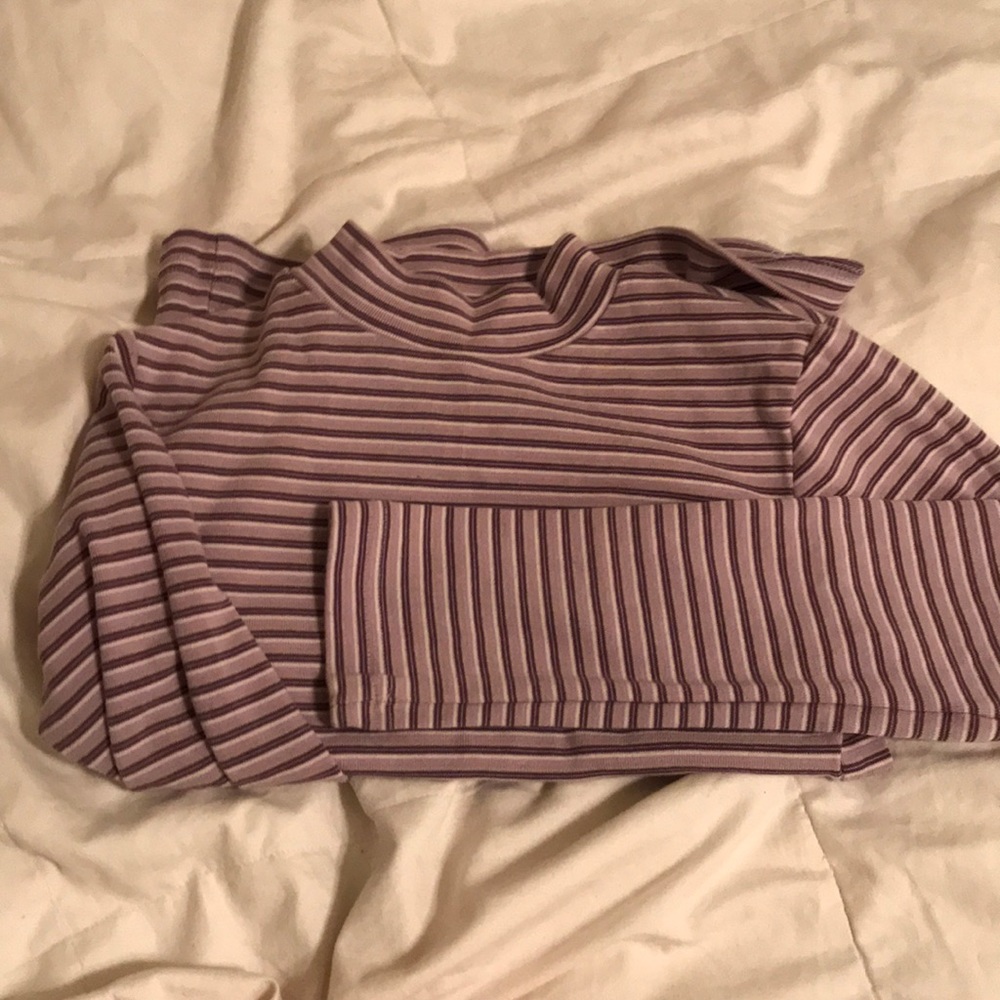Purple striped turtle neck