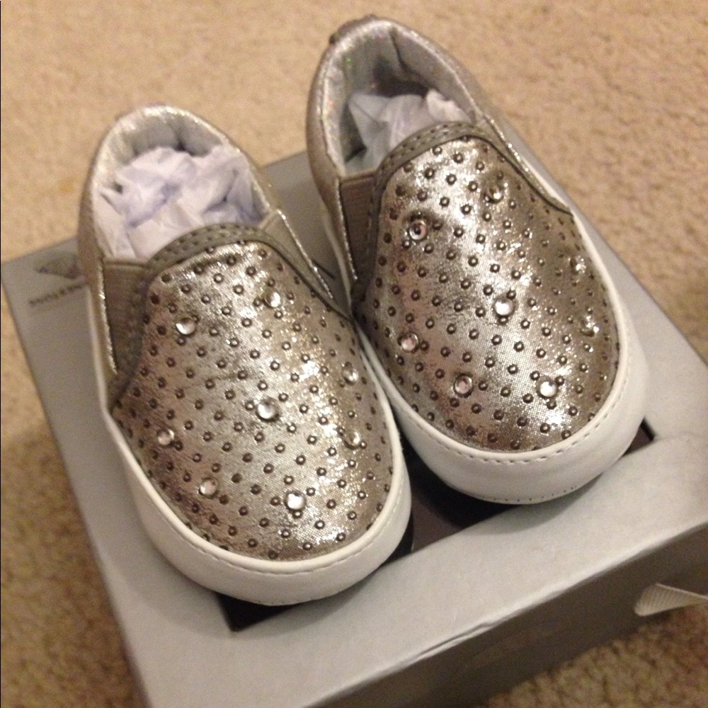 EUC😍 Stuart Weitzman Baby Rhinestone Slipons!