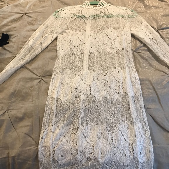 Dresses & Skirts - White lace dress