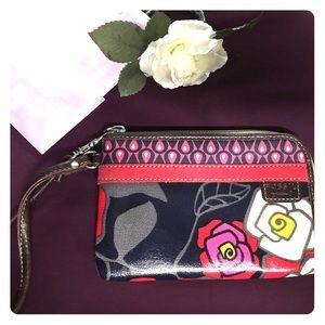 FOSSIL Key •Per wristlet