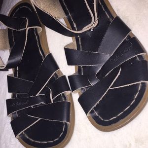 Saltwater sandals