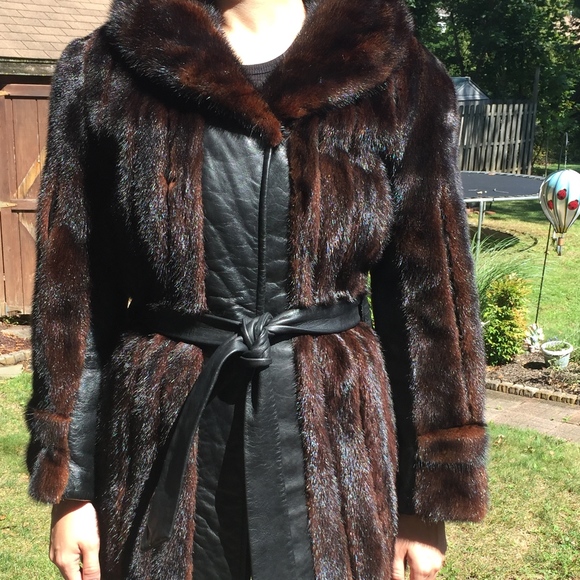 Black leather and mink - Picture 2 of 4