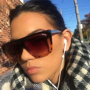 OTL desi x quay sunglasses