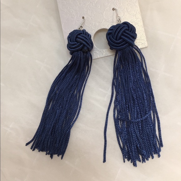 Earring - Picture 2 of 3