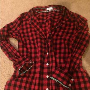 3/4 length sleeve plaid button up