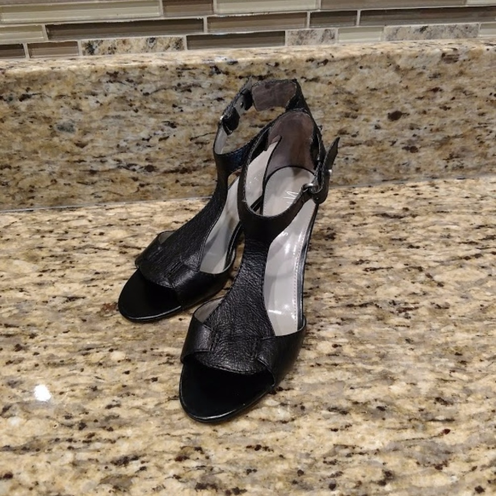 Nickels Black Vintage