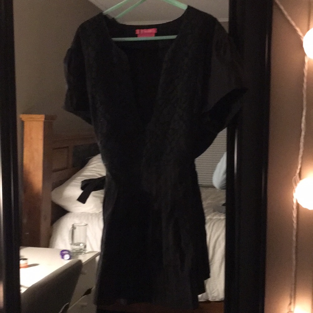 Baby doll top from bcbg