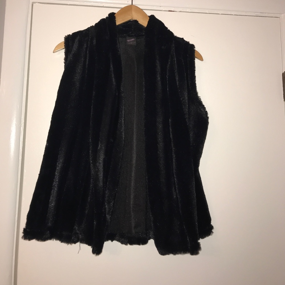 Fur vest!