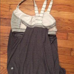 lululemon tank w/ built in bra