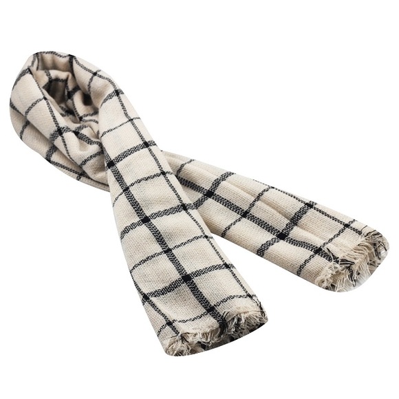 Black and Ivory Check Ultra Plush Blanket Scarf - Picture 5 of 8