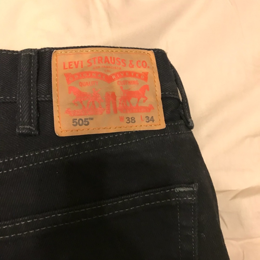 Men’s Levi’s 505 Black jeans - size 38x34 like new
