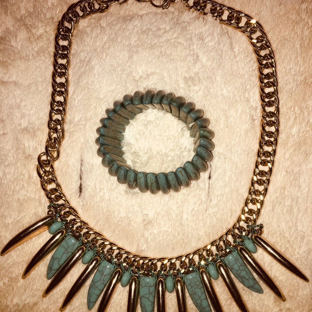 NECKLACE AND MATCHING BRACELET