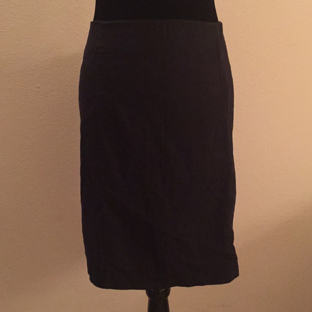 Black Linen Skirt with pleated detail at back