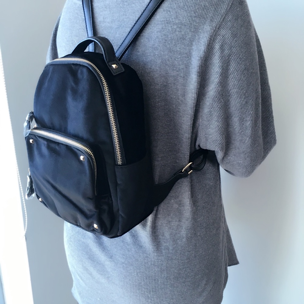 💝💕Smooth Soft Velvet Fabric Burgundy Backpack - Picture 4 of 5