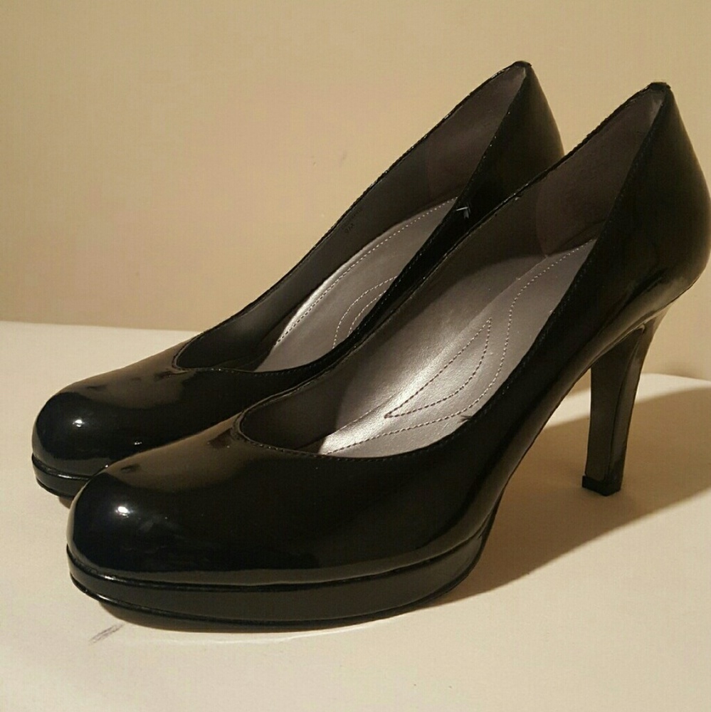 Tahari Pump
